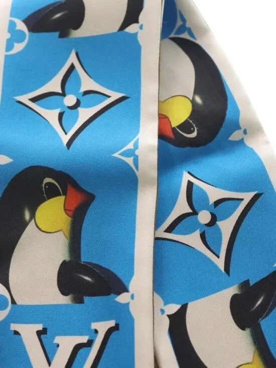 Louis Vuitton Bandeau Animogram Penguin Scarf Blue Silk - Picture 2 of 6